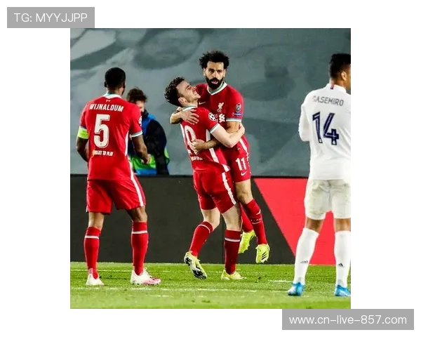 低位背打战术效率逆势回升 本赛季每百回合得分领先半场进攻4.9分